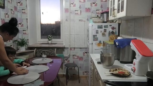 Жарю Блинчики/ Собираюсь На Кладбище/ Покупки/ смотреть онлайн