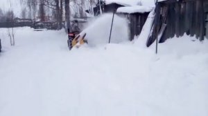 Снегоротор КМЗ-012 на японском тракторе