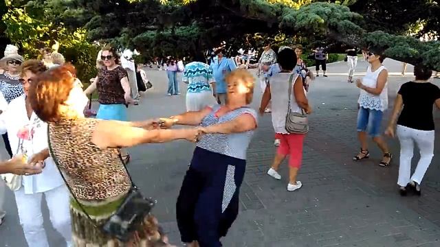 12.07.20 - Танцы на Приморском бульваре - Севастополь - День Рыбака - Сергей Соков смотреть онлайн