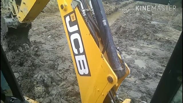 Экскаватор Погрузчик JCB 3CX Индус смотреть онлайн