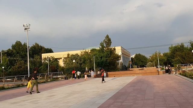 Uzbekistan Tashkent ФОНТАН  площадь МУСТАКИЛЛИК