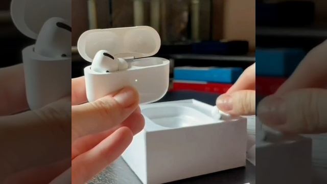 вскрываем коробку новых AirPods Pro!¡ смотреть онлайн