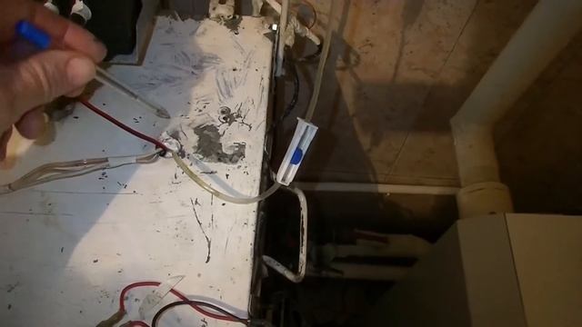 Инкубатор сделать своими руками ,работает полностью в автоматическом режиме. 220v. -12v. смотреть онлайн