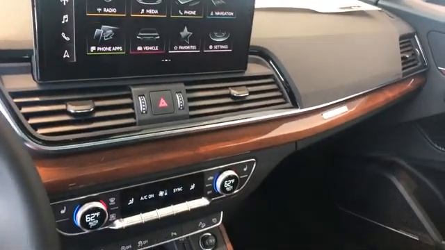 2022 Audi Q5 Black Optics Package смотреть онлайн