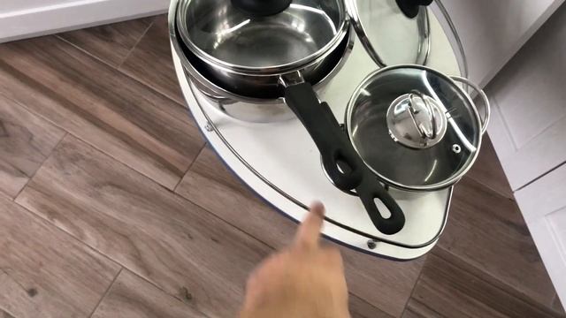 Кухня с фасадами прямоугольной формы смотреть онлайн