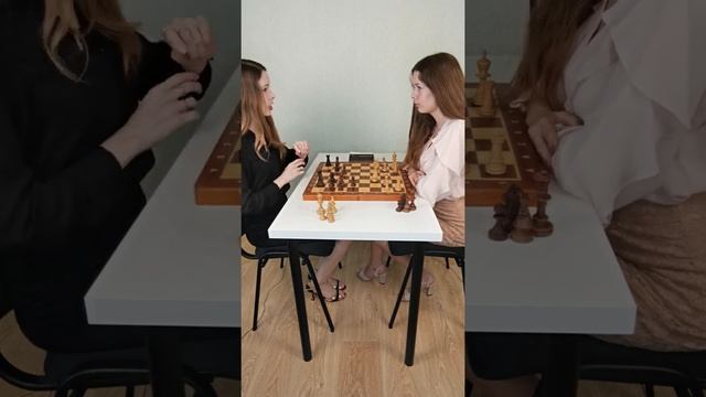 Как предлагать ничью в шахматах #shorts смотреть онлайн