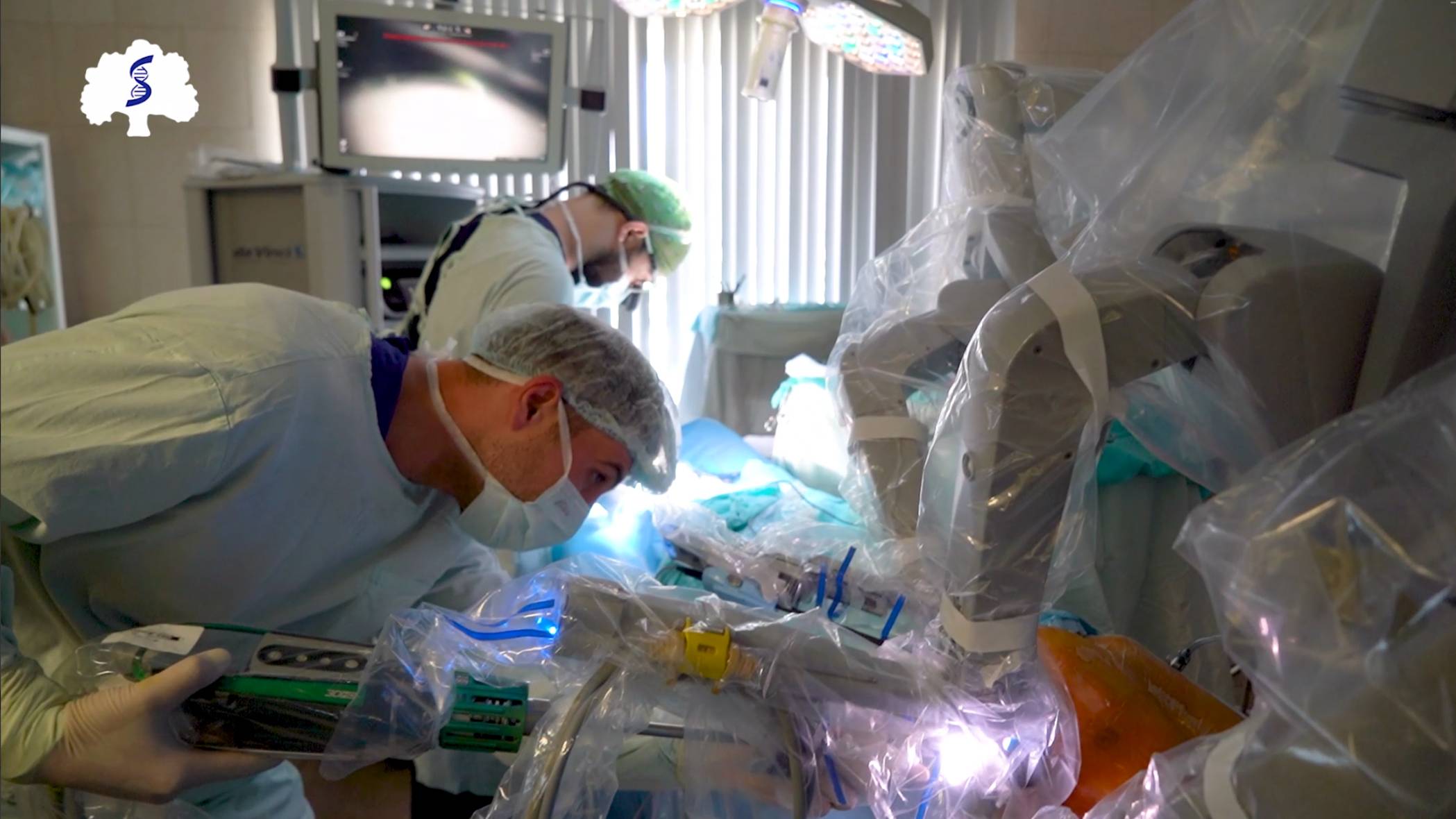 Аортокоронарное шунтирование с применением робота Da Vinci смотреть онлайн