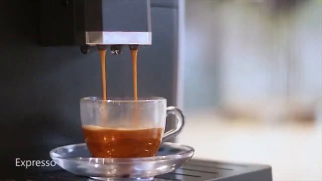 HIPRESSO CM1001 кофемашина автоматическая зерновая с капучинатором смотреть онлайн