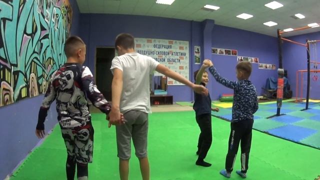 НаРодная ГимнАсТиКа 730-1 в Клубе Воздушно-Силовой Атлетики. СКК "Вместе" смотреть онлайн