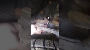 Защита моторного отсека от грязи на ладе гранта