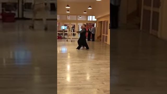 Танці Камалії. Уроки вальса смотреть онлайн