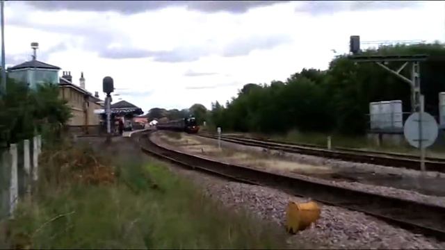45407 at Malton on the "Scarborough Spa Express" - 27th July 2010 смотреть онлайн