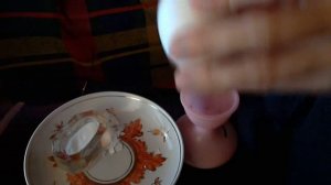 Куриные яйца всмятку