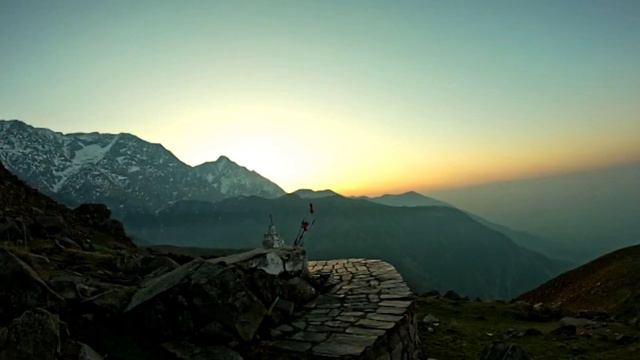 Spectacular Sunrise at Triund Peak - A Trekker's Paradise! смотреть онлайн