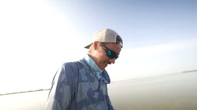 FLY FISHING SHALLOW WATER REDFISH ON THE FLORIDA COAST! смотреть онлайн