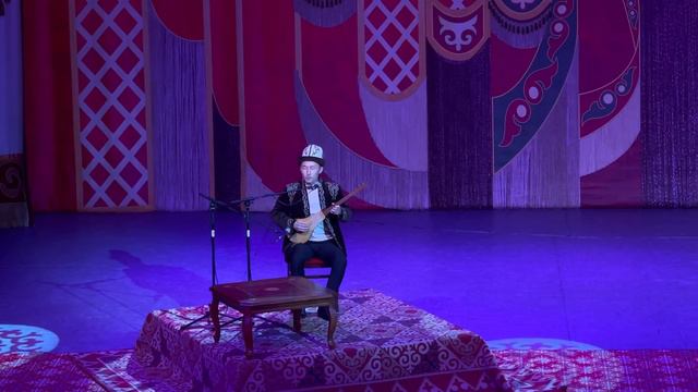 Айтыш Мамбет Өмүр & Жамайка Токонова. смотреть онлайн