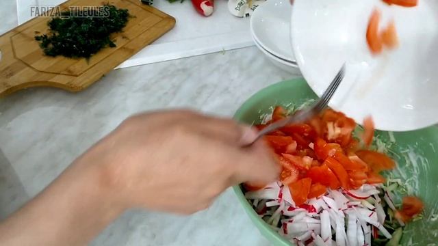 Қияр мен капуста болса осы салатты жасаңыз.Жаздық салат.Обалденный летний салат.Легкий салат. смотреть онлайн