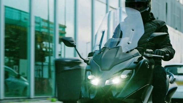 2023 Yamaha Sport Scooter Apparel Collection смотреть онлайн