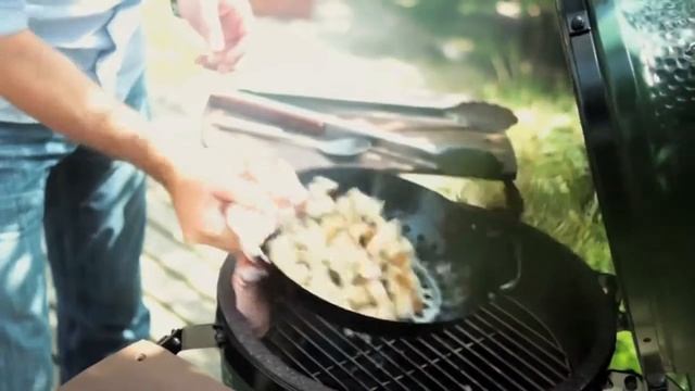 Гриль Big Green Egg MEDIUM смотреть онлайн