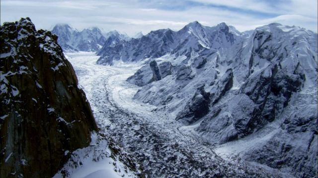 BBC: Планета Земля 2 серия «Горы» (сериал, 2006) смотреть онлайн