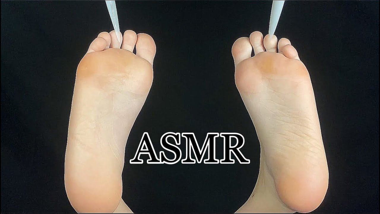 АСМР МАССАЖ ЩЕКОТКА НОЖЕК НОГОТКАМИ | ASMR TICKLING FEET MASSAGE смотреть онлайн
