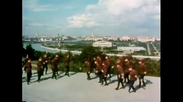 Солдаты поют под Levan Polka (mashup) смотреть онлайн