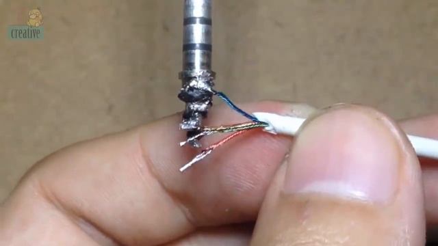 Fix - Repair Headphone Jack смотреть онлайн