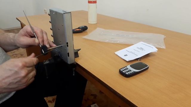 Вскрытие замка Меттэм ЗВ8 518.П для метеллической двери с разборкой смотреть онлайн