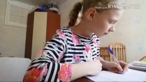 Играю в школу. Урок английского языка. Диктант. Проверка тетрадей.