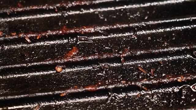 Lodge Cast Iron Griddle Review | The Jack Of All Trades Kitchen Tool смотреть онлайн