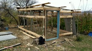 Простой Дровник из шифера своими руками