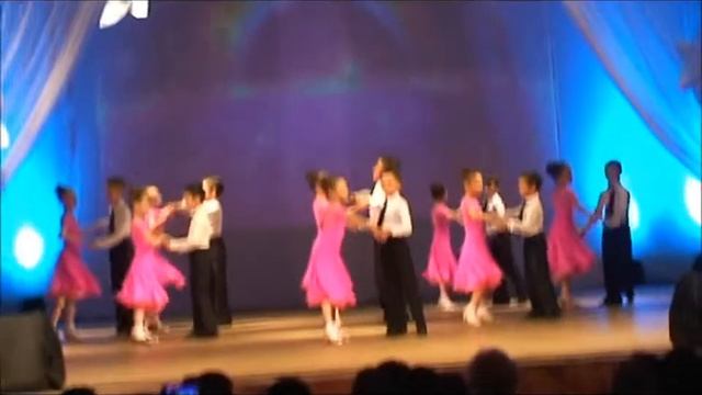 Ансамбль бального танца "Тарина" номер "Мультистория" смотреть онлайн