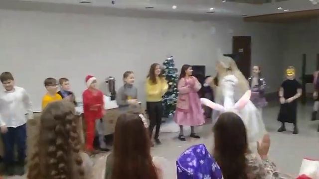 На кремвлёскай ёлке заговор стекла в 13:40 смотреть онлайн