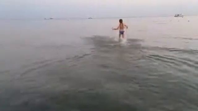 Приехали на отдых!!! Урааа!!! Мы на море!! смотреть онлайн