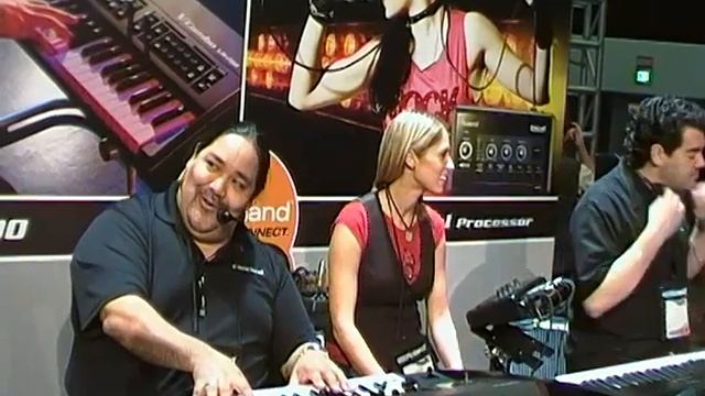 NAMM 2010: Roland VP-7 Vocal Processor and Roland VR-700 Stage Keyboard смотреть онлайн