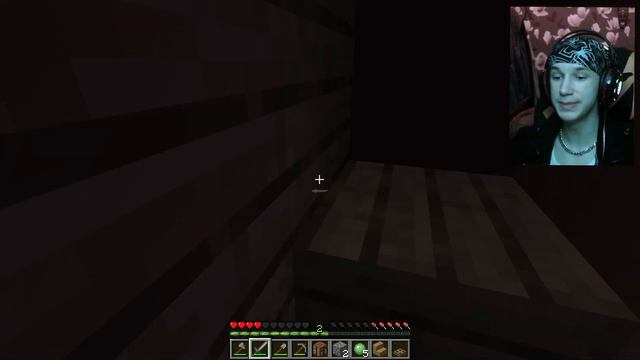 РОБОТ УПРАВЛЯЕТ МНОЙ 24 ЧАСА! В МАЙНКРАФТ смотреть онлайн