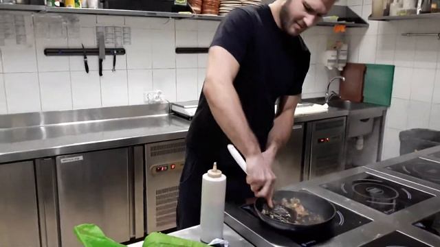 Дядя приготовил Драгон Тяхан смотреть онлайн