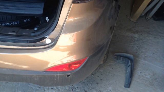 Что не продумали инженеры Хёндай ix35? Снять и установить бампер Hyunday ix 35! смотреть онлайн