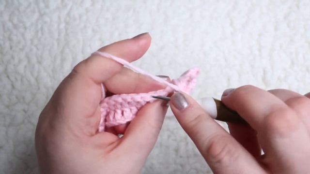 ШИКАРНАЯ ОБВЯЗКА КРЮЧКОМ КРАЯ ИЗДЕЛИЯ. КАЙМА КРЮЧКОМ МАСТЕР КЛАСС ДЛЯ НАЧИНАЮЩИХ смотреть онлайн