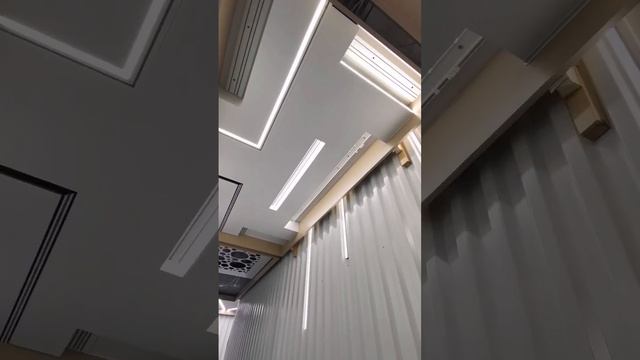 Современные решения для карнизов под шторы в натяжных потолках смотреть онлайн