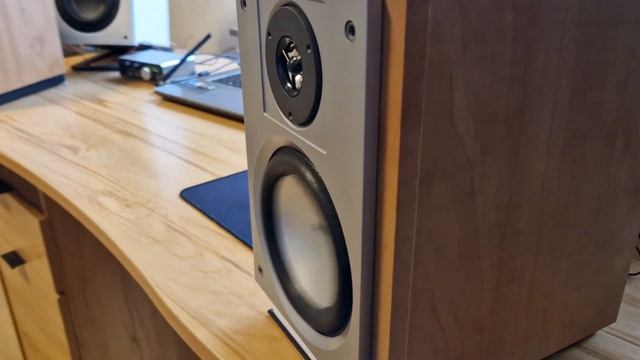 Philips MC-50 Bass i love you test (huge excursion!) смотреть онлайн