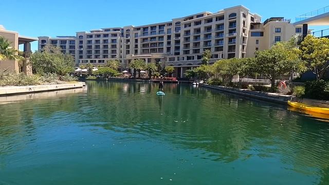 YOU CAN"T SWIM HERE | SUP CAPE TOWN смотреть онлайн