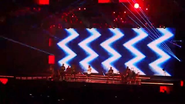 Bruno Mars - Locked Out of Heaven - 24k Magic Tour - Oracle Arena 11/3/17 смотреть онлайн