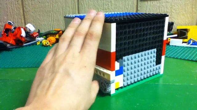 Lunch Box thing with a SUBrise смотреть онлайн