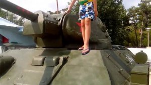 Дети на танках