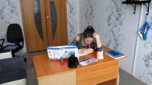 #Пародия.Мама делает уроки с дочкой!