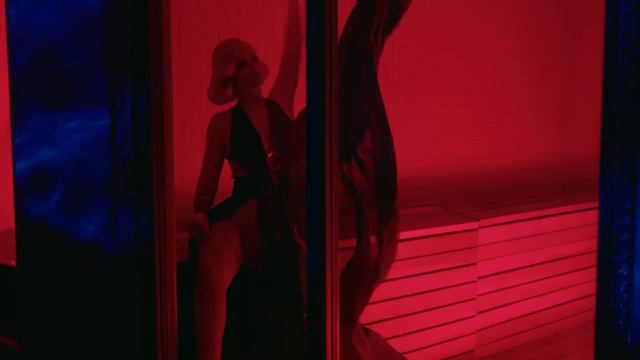 Iggy Azalea - XXXTRA (Visualizer) смотреть онлайн