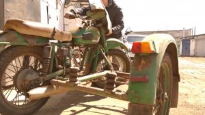 Тяжелый ГИГАНТСКИЙ "УРАЛ" полностью ОТРЕСТАВРИРОВАН - от хлама до невероятного ЗОЛОТОГО мотоцикла