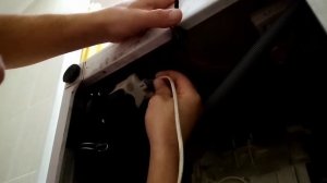 Ремонт стиральной машины индезит, машинка не сливает воду.