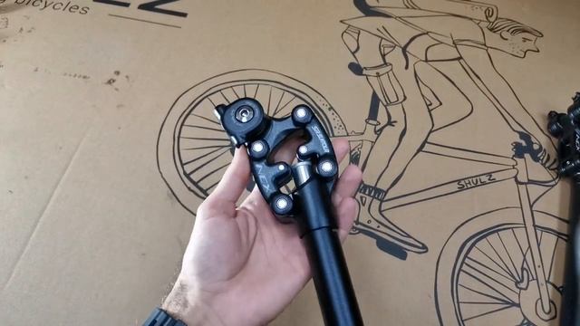 Параллелограммный амортизационный подседельный штырь Suntour SP12-NCX смотреть онлайн